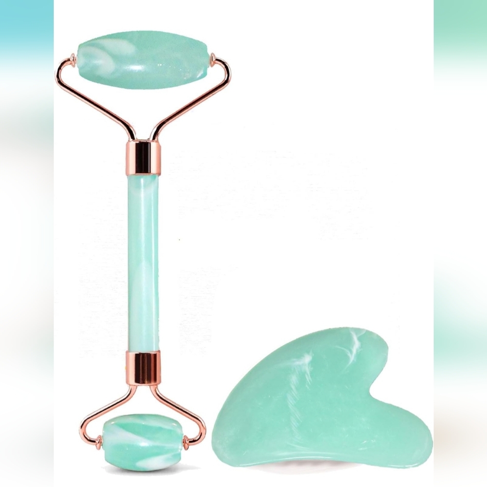 Mint Green Facial Roller and Gua Sha Set